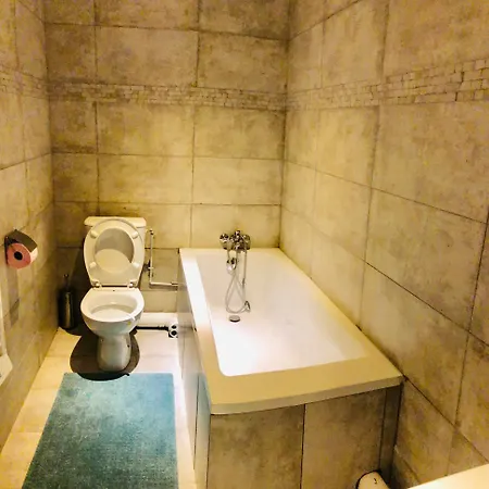 Metro Gambetta Apartment *