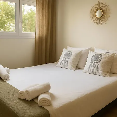 Metro Gambetta Apartment